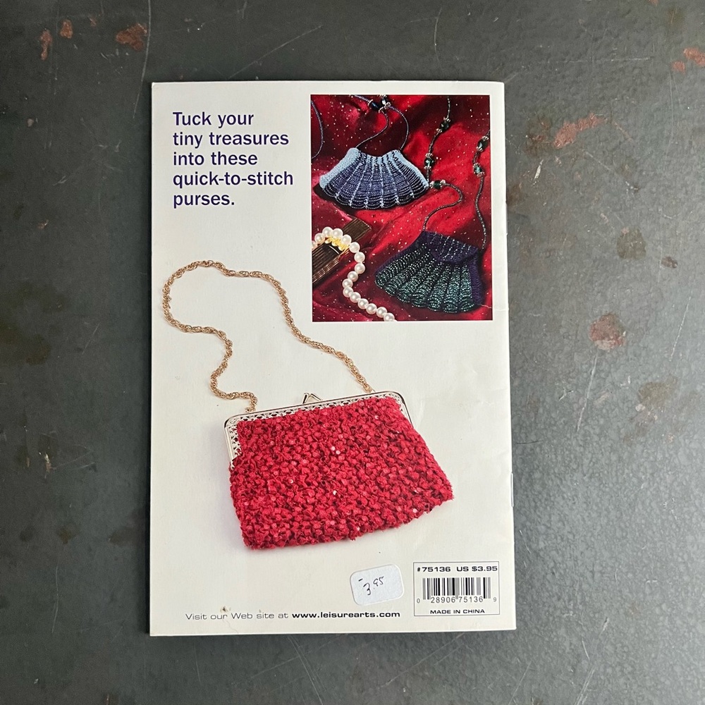 Set of 4 Knitting Books-beginner, mini bags, dog coats - Picture 14 of 14